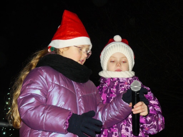 yH5BAEKAAEALAAAAAABAAEAAAICTAEAOw== Fotorelacja z dzisiejszej Inauguracji Świątecznych Iluminacji na wągrowieckim rynku! [ZDJĘCIA]