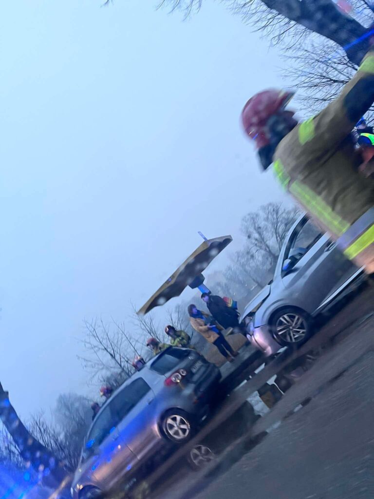 IMG_0844-768x1024 [Z OSTATNIEJ CHWILI] Kolizja samochodów w Wągrowcu!