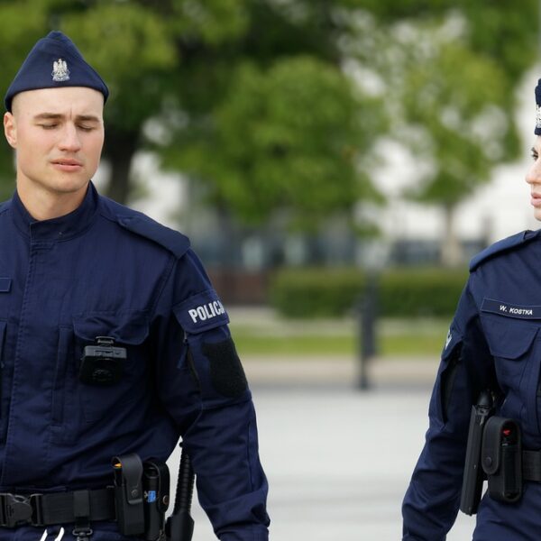 police-7219262_1280-e1747672784553-600x600 Pilne