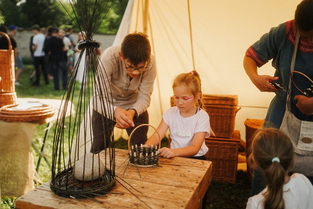 1753623677497-1024x684 Powrót do średniowiecza - Festyn Cysterski