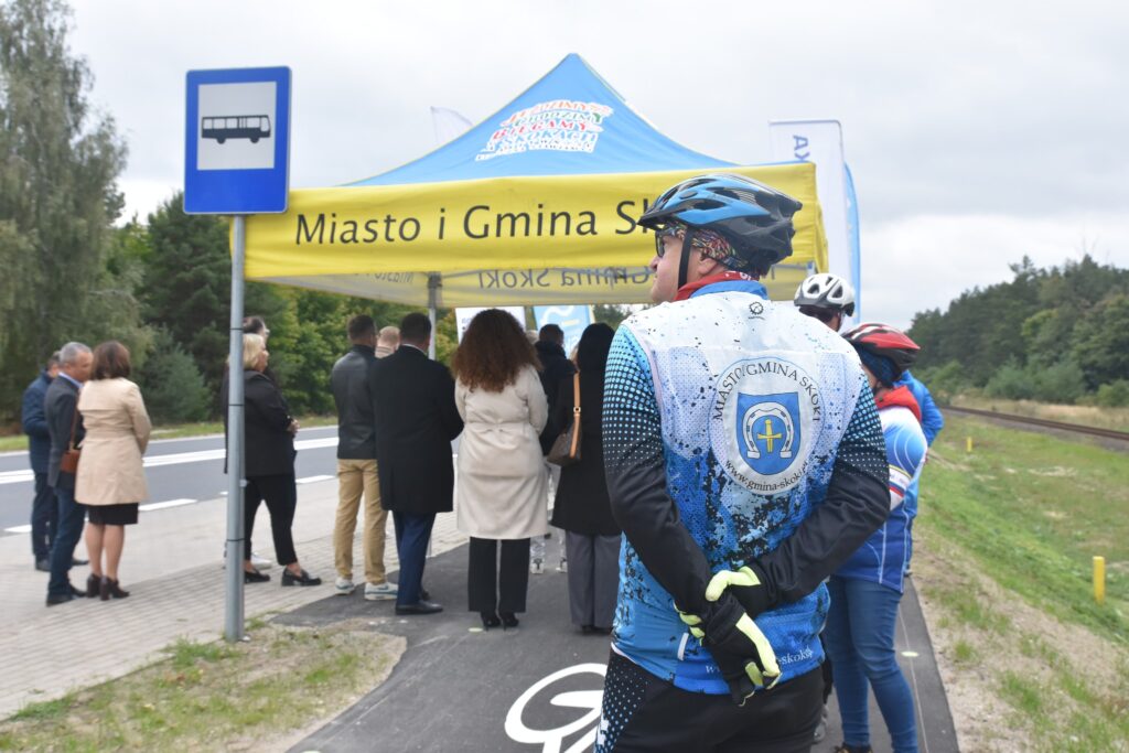 556537696_1297713095485932_5886854514533567711_n-1024x683 Skoki z nową ścieżką pieszo-rowerową. Inwestycja za 3 mln zł zakończona