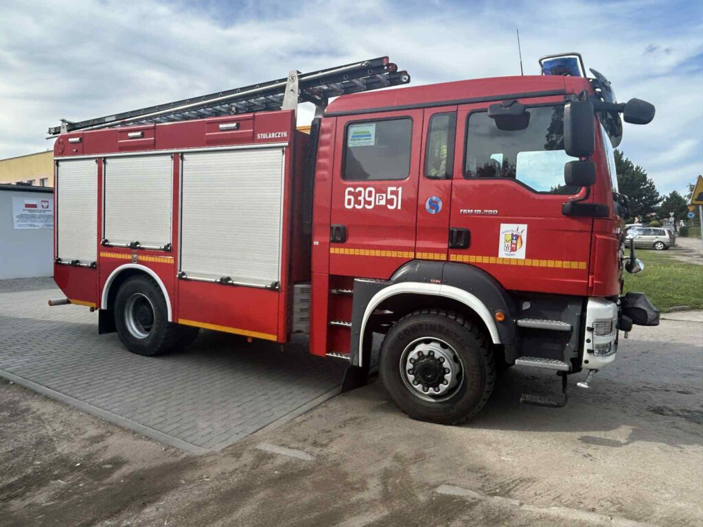 ce0480b7-128f-4a56-b7ad-509f874aadb5-1024x768 Strażacy ratowali sarnę przy ul. Kcyńskiej w Wągrowcu [ZDJĘCIA I FILM]