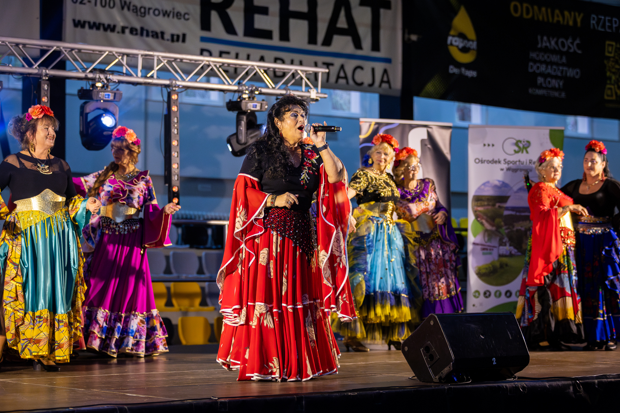 561392205_1284646750342723_1435826639866301863_n Niezapomniana „Potańcówka z Seniorem” – uśmiechy, rytm i wspólne świętowanie