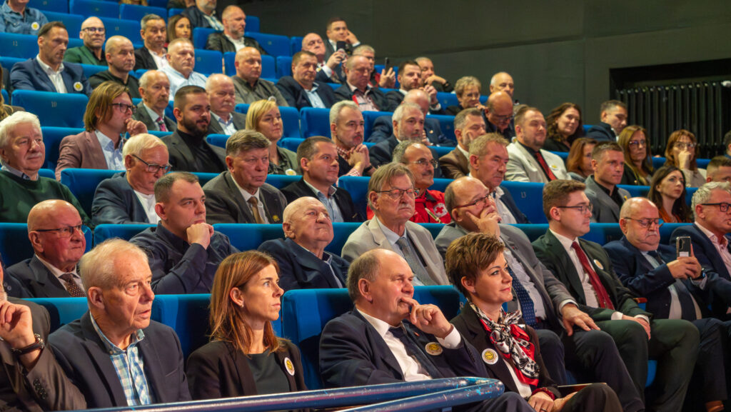 571270520_1467137095200196_6572169952961797109_n-1024x577 Wągrowiec świętował 100-lecie MKS Nielba! Uroczysta gala w MDK z udziałem sportowych legend i samorządowców