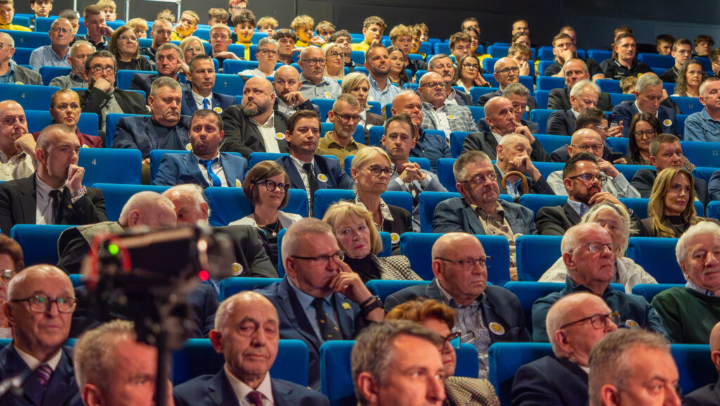 572125788_1467137315200174_147047020122516607_n-1024x577 Wągrowiec świętował 100-lecie MKS Nielba! Uroczysta gala w MDK z udziałem sportowych legend i samorządowców