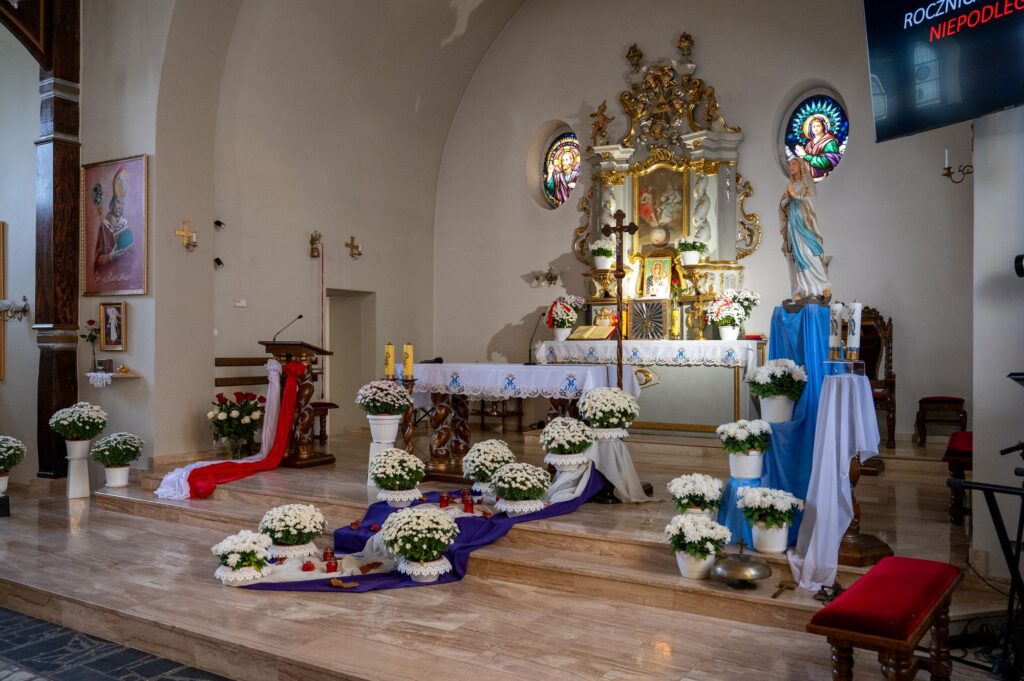 581160789_1482593063385652_307542179006439033_n-1024x681 Święto Niepodległości - Tak obchodzili je mieszkańcy gminy Damasławek [ZDJĘCIA]