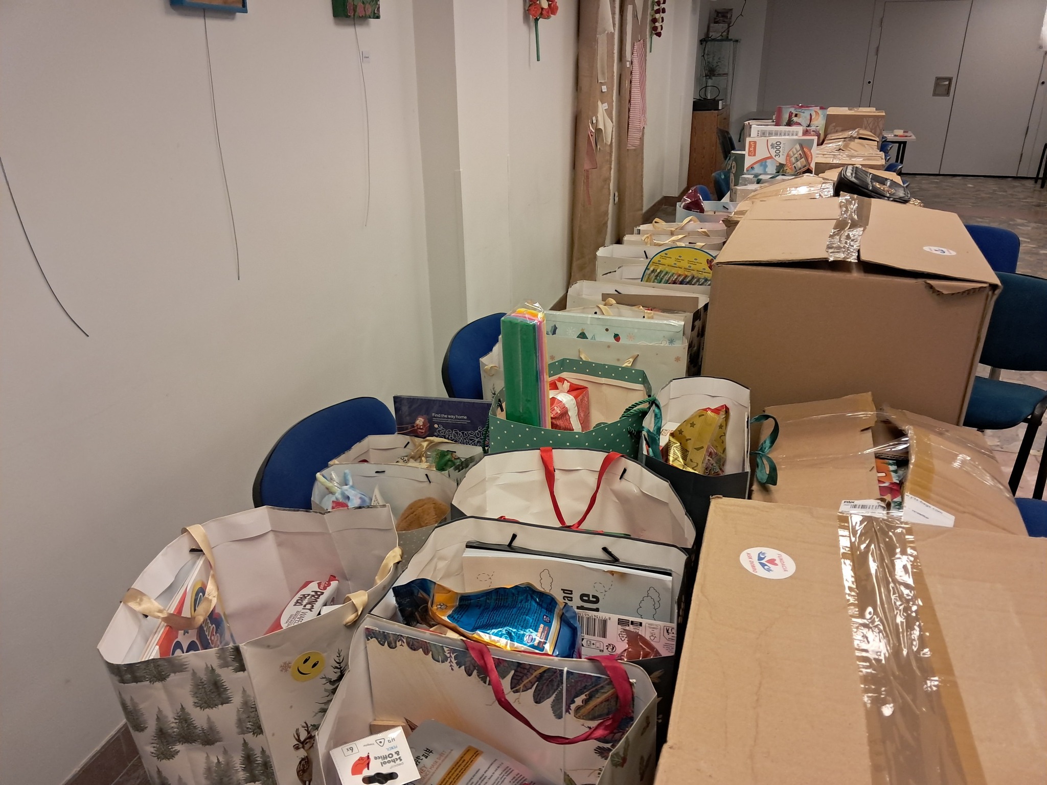 591744378_122157314114805031_6198948594007497341_n-1 Fundacja ASK Dobro zakończyła trzecią edycję świątecznej akcji „Wszyscy jesteśmy świętymi Mikołajami”