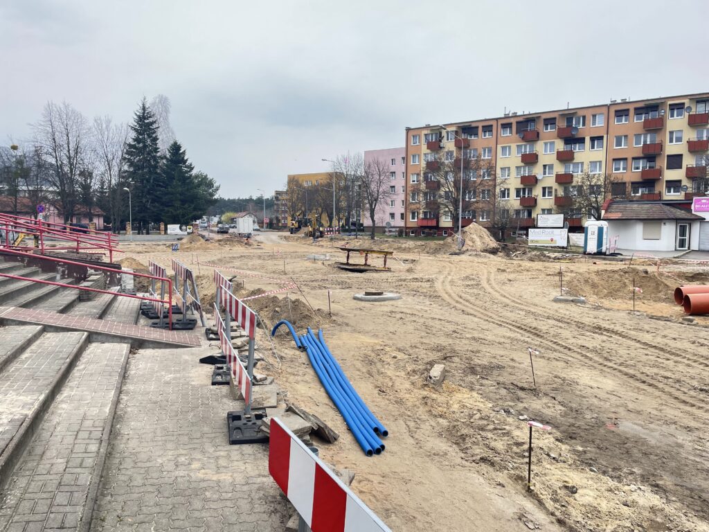 IMG_4527-1024x768 Co się dzieje na ul. Reja? - Prace nabrały tempa... [ZDJĘCIA]