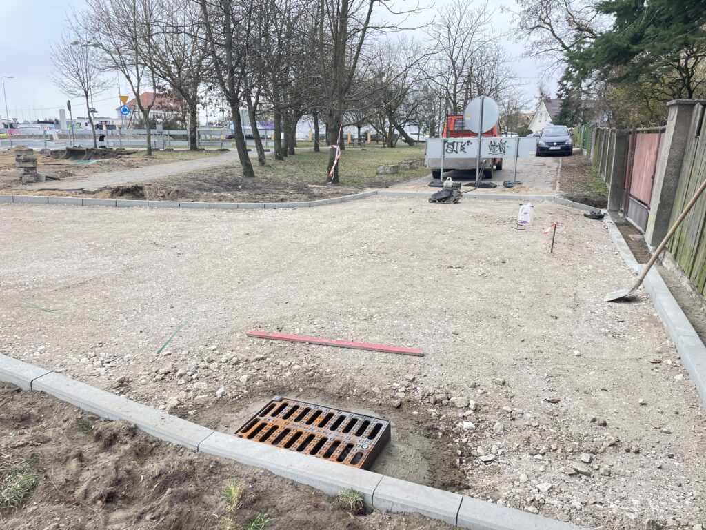 IMG_4530-1024x768 Co się dzieje na ul. Reja? - Prace nabrały tempa... [ZDJĘCIA]