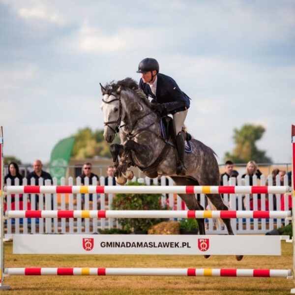 WAZNY-PRZEJAZD-ZAMKNIETY-OD-JUTRA-4-1-600x600 Sport