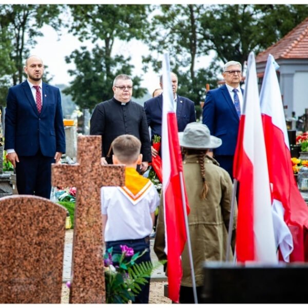 WAZNY-PRZEJAZD-ZAMKNIETY-OD-JUTRA-6-600x600 Aktualności